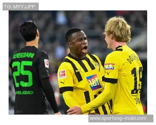 图拉姆因大腿伤缺席一个月后周四重返训练场状态回暖